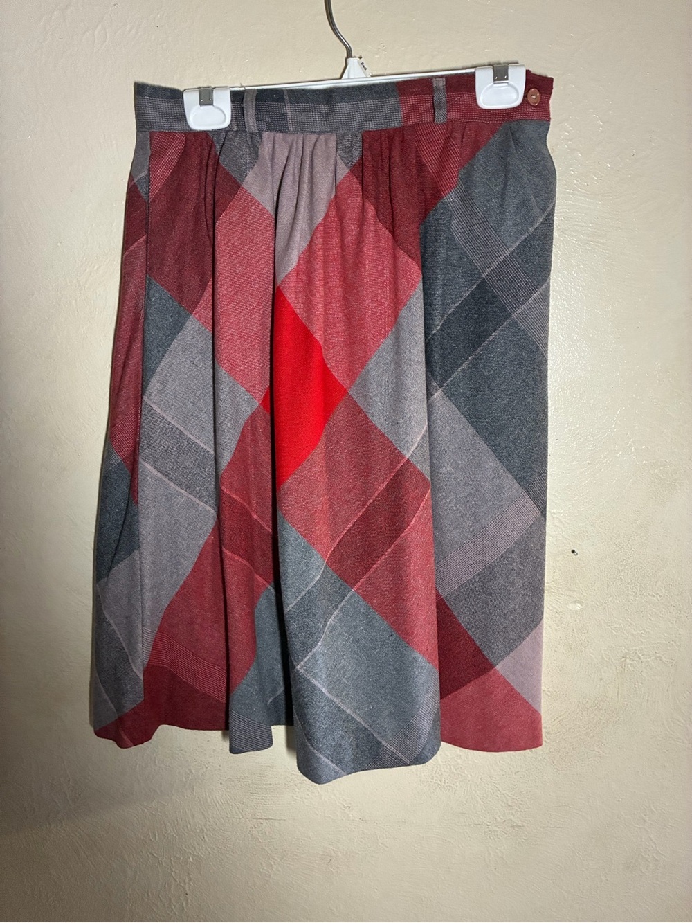 Bentley vintage wool blend Plaid Red and Gray flared Midi Skirt - Women's M